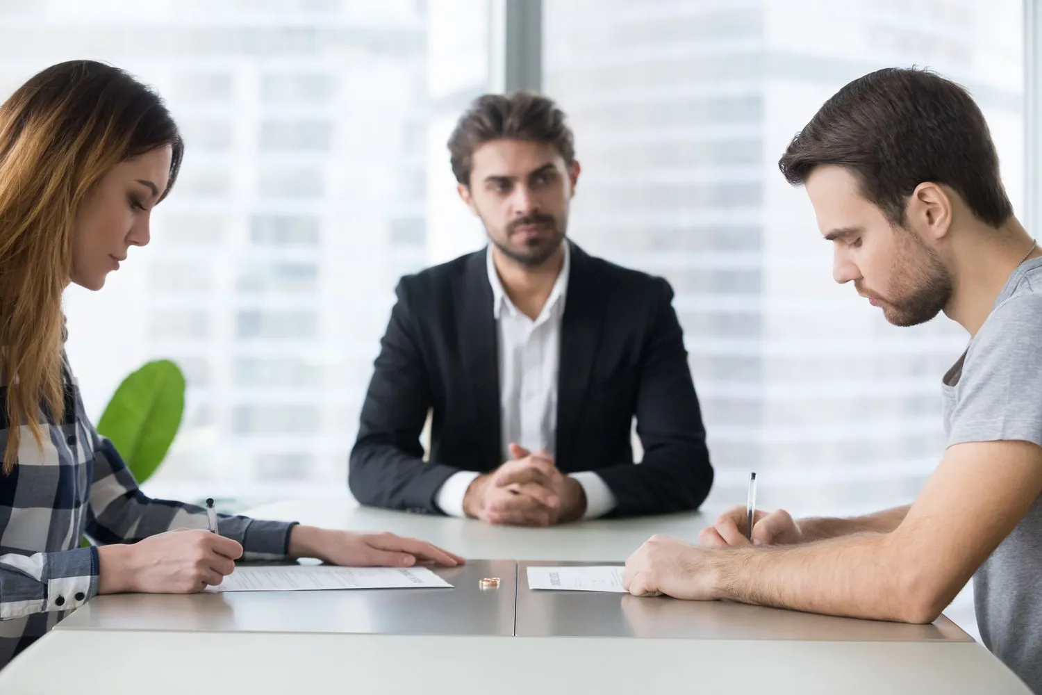 How EH Mediation Guides Couples Toward Fair and Balanced Outcomes Bideford